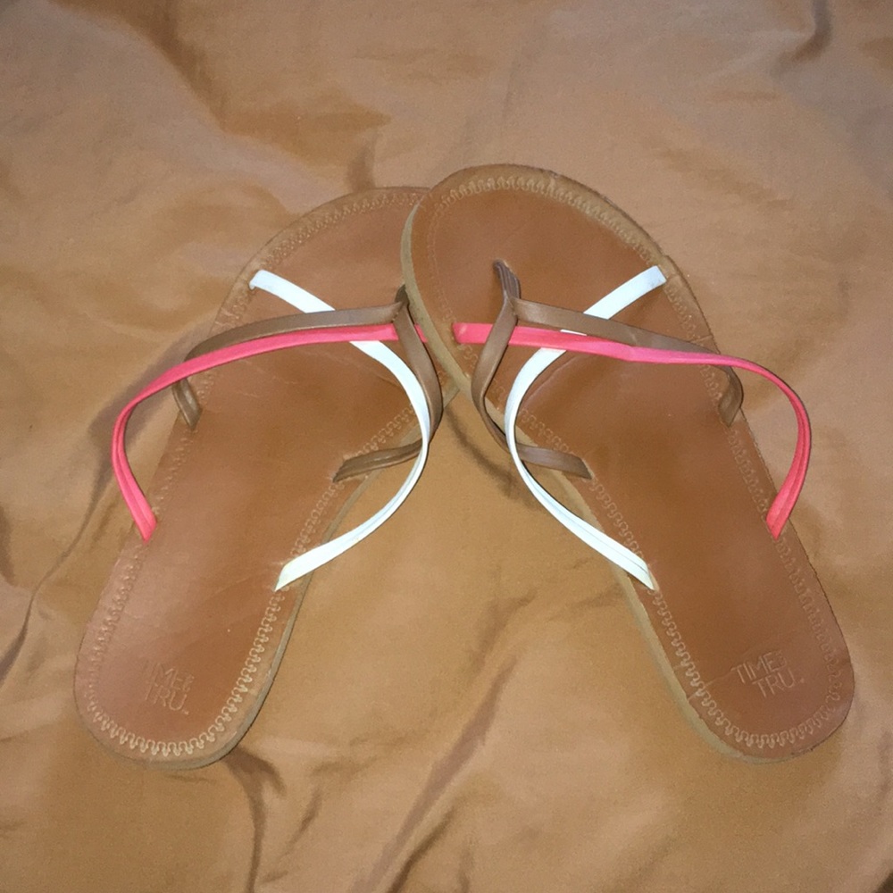 Time and Tru | Women | Brown Flip Flops